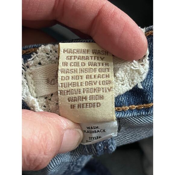 Altar’d State Distressed jeans size 27/5 - Picture 4 of 4